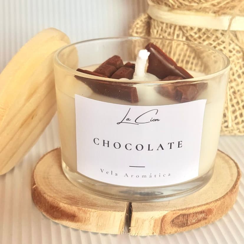 Vela artesanal decorativa